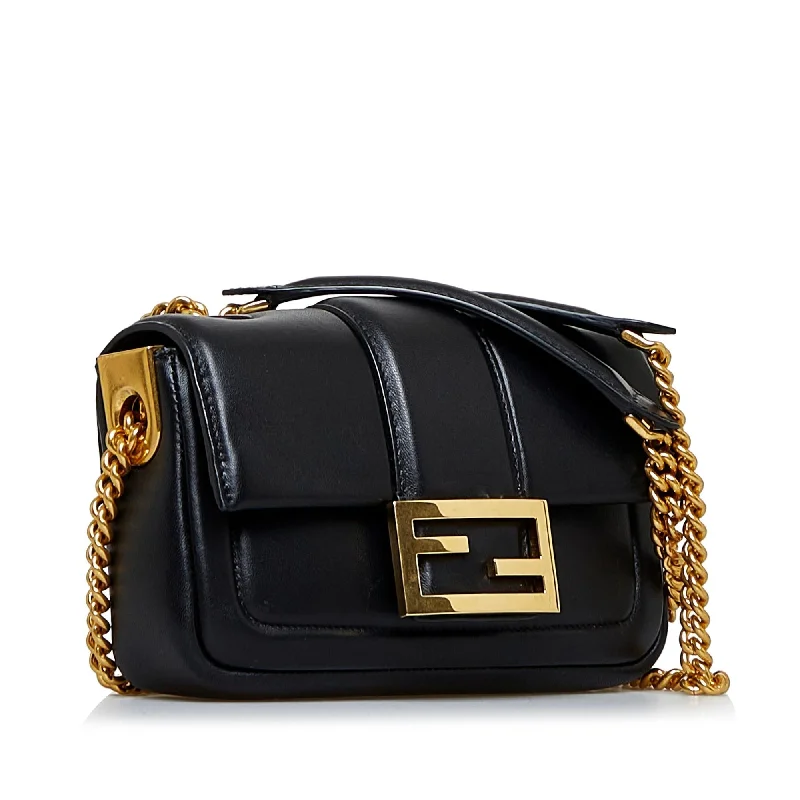 Fendi Mini Baguette Chain Bag (SHG-oIRSHU)