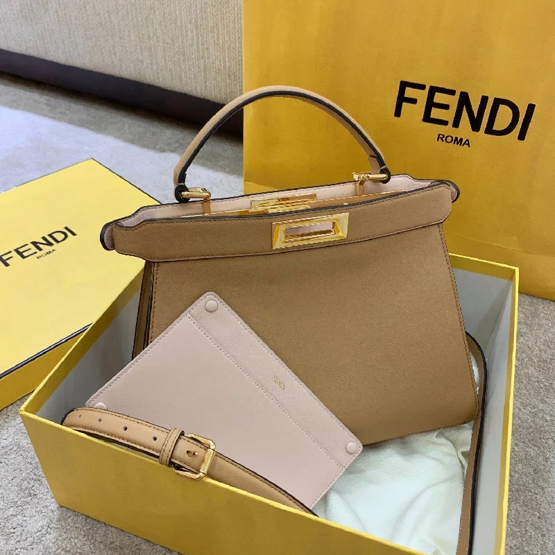 Fendi Peekaboo  Small iseeu Bag