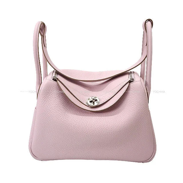 HERMES Shoulder bag Lindy 26 Verso Mauve Pale/Nata Taurillon Clemence Silver HW Stamp