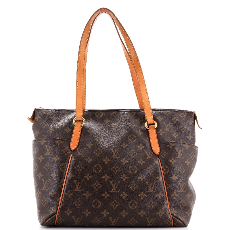 Totally Handbag Monogram Canvas MM